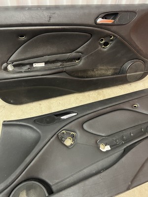 BMW E46 Front Right Passenger Side Interior Door Panel Cover Black 