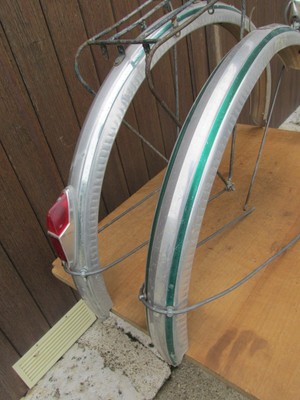 Vélo Ancien Paire Garde Boue CROCODIL NOS 650 Randonneuse old bicycle
