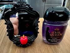 Bath And Body Works Disney Villains Evil Queen Pocketbac Holder Keychain Set