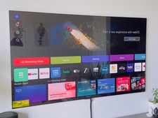 LG 65  G3 OLED evo 4K Smart TV   Original Box, Remote, Stand  Wall Mount