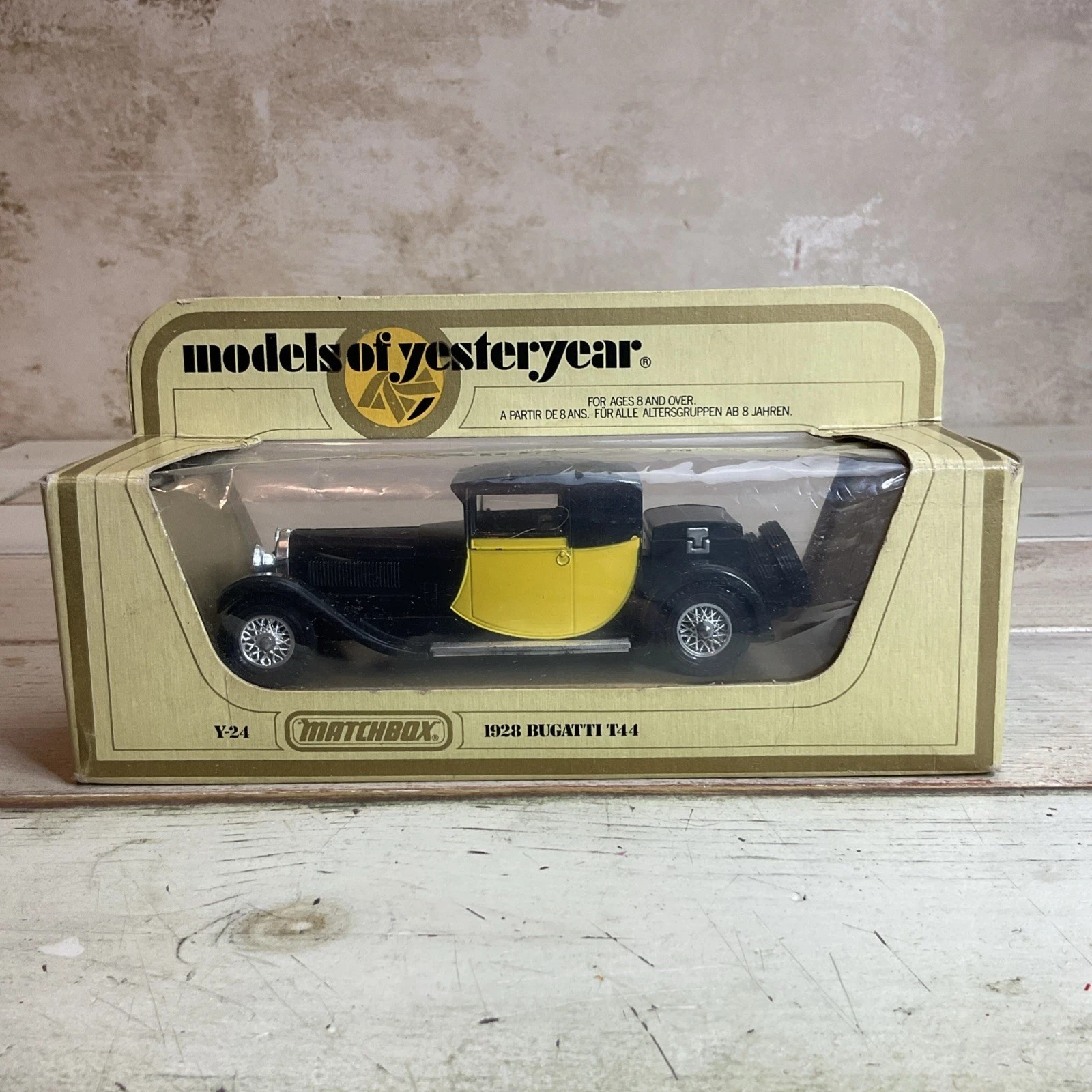 Matchbox Matchbox 1928 Bugatti T44 Y-24 Y-24 1927 Bugatti T44