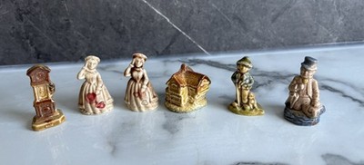 6 Kinderzimmer Miniaturen 2x Herzkönigin + 4 Figuren 