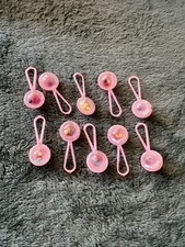 LOT DE 10 MINIS HOCHETS ROSE POUR POUPON /POUPÉE /BAMBINO /JOUET MINIATURE 4 CMS