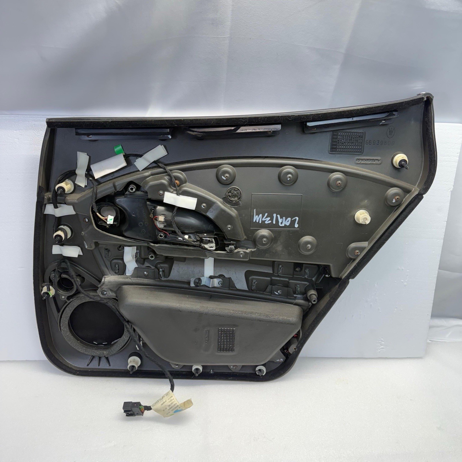 03-13 Maserati Quattroporte M139 Rear Left Side Door Panel Black OEM