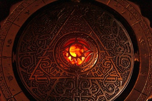 Tomb Raider - Réplica de utilería "RELOJ DE EDADES", ¡¡METAL!!! - Imagen 9 de 10