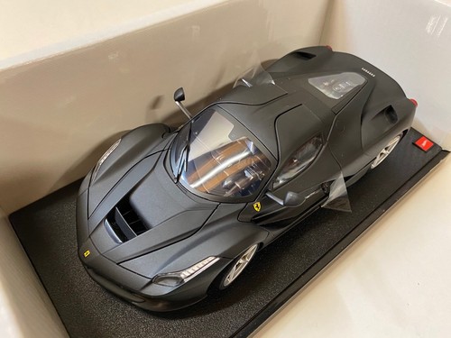 Ferrari La Ferrari noir mat Hot Wheels 1:18 1/18 modèle miniature - Photo 2/4