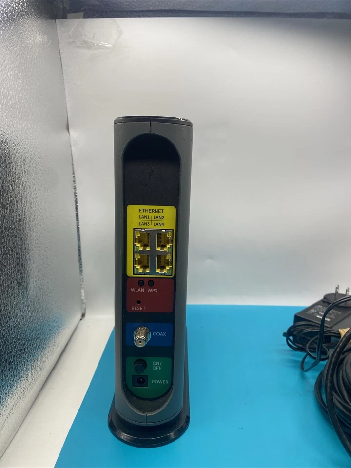 Motorola MG7540 16x4 Cable Modem Plus AC1600 Dual Band Wifi Router - Image 2 of 4