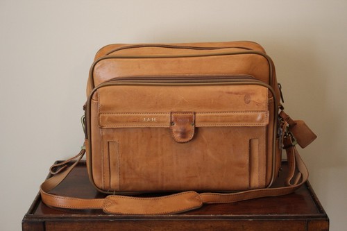 Vintage Leather Hartmann Luggage Shoulder Carry On Bag with Key