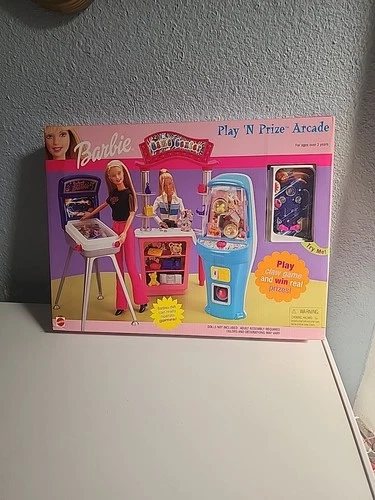 VINTAGE BARBIE PLAY N PRIZE ARCADE PLAYSET 2000 MATTEL CLAW GAME PINBALL NIB