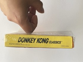 Nintendo Entertainment System - NES-Donkey Kong Classics - Complete in Box CIB