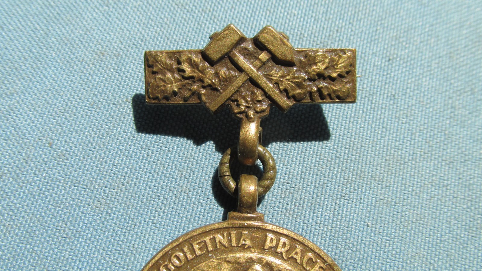 1900's Brass Polish Underground Mining Rock Drill Pinback Badge-Miner With Drill