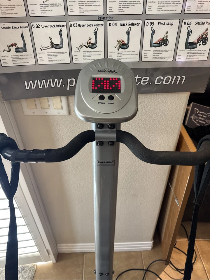 Power Plate Personal Whole Body Vibration Platform Works Great! - Image 2 of 4