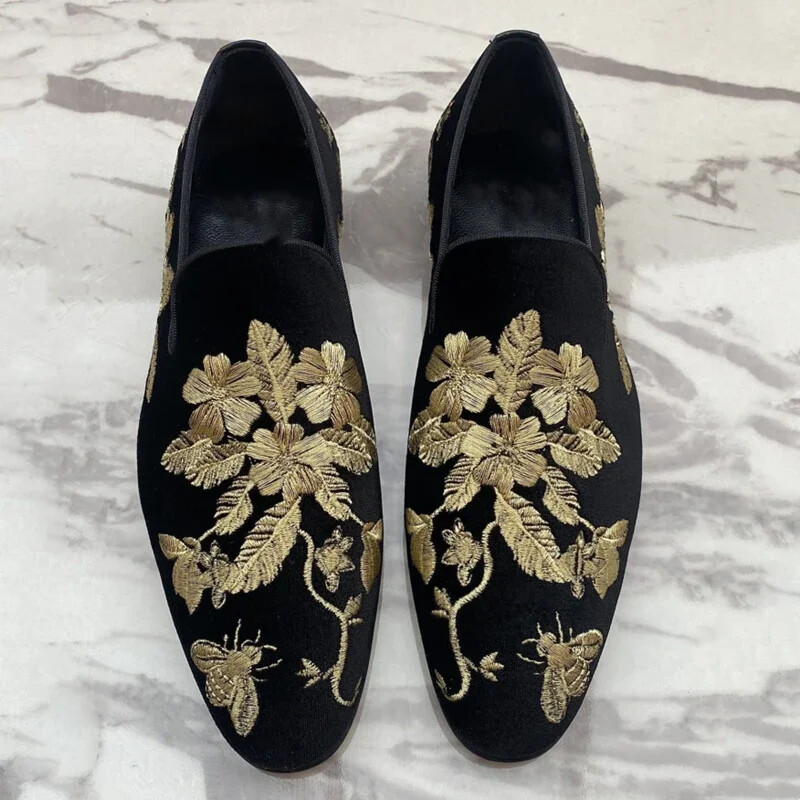 Loafers Men Shoes Black Embroidery Flower Business Casual  display picture 3