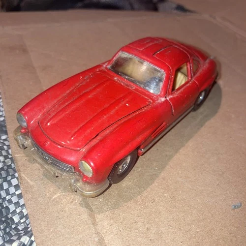 1980s Vintage Corgi Mercedes Benz 300SL Gull Wing , Model of 1950s Car