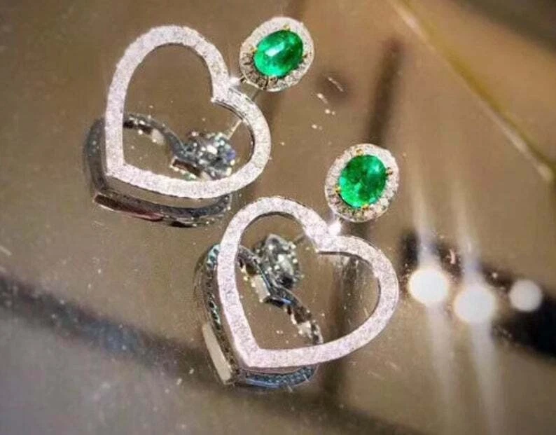 Pendientes colgantes naturales de 1,5 quilates con estilo de corazón de oro blanco macizo de 14 k Foto 4 de 4