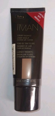 IMAN Luxury Radiance Liquid Makeup Clay 2 New and Sealed!