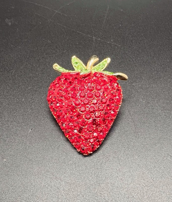 Vintage Gold Tone Red/Green Rhinestone Pave Enamel Strawberry Pin Brooch