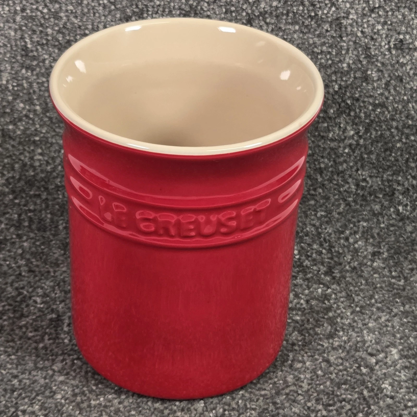 ​Le Creuset Cerise Red Stoneware Utensil Jar Holder 15cm Kitchen Storage