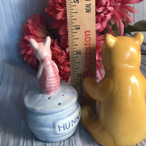 Classic DISNEY WINNIE THE POOH & PIGLET ceramic set salt & pepper shakers - Picture 9 of 10