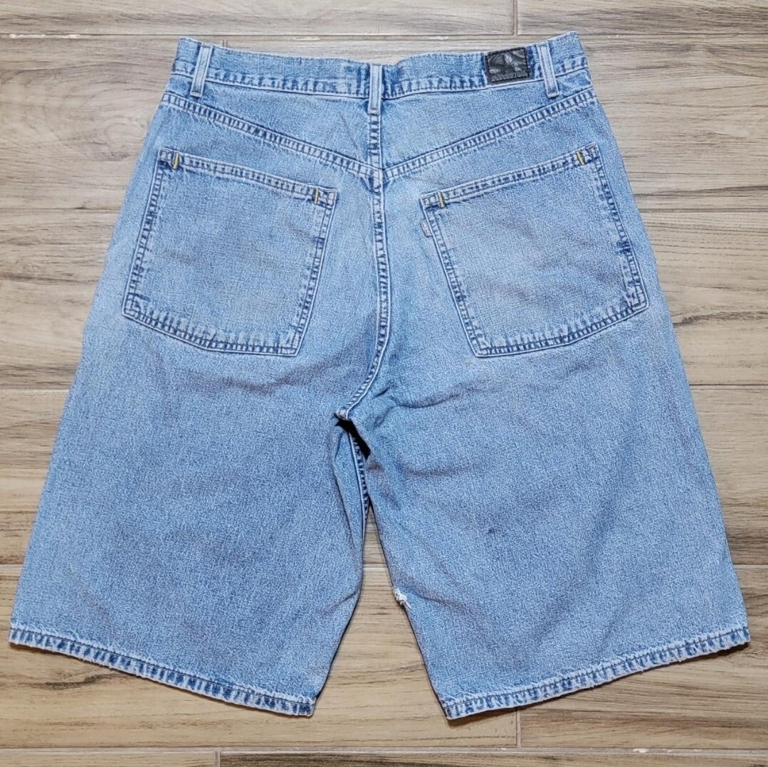 Vintage Levis Silvertab Baggy Fit Jean Shorts Size 34 Y2K Vintage Levis Silvertab Baggy Fit Jean Shorts Size 34 Y2K