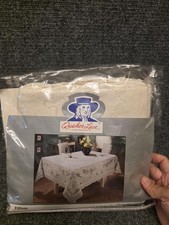 Quaker Lace Tiffany Tablecloth 70x90 Oval Floral Lace Beige Cotton Blend Dining