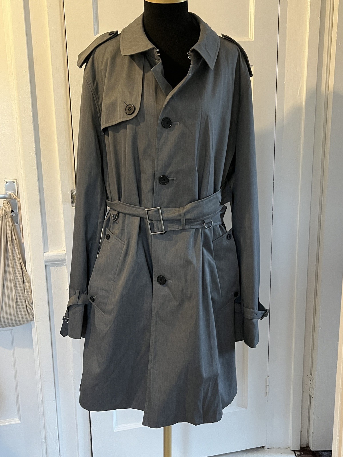AQUASCUTUM Grey Fairmount Trench Rain Coat Mac Size UK 48 Reg New with Tags