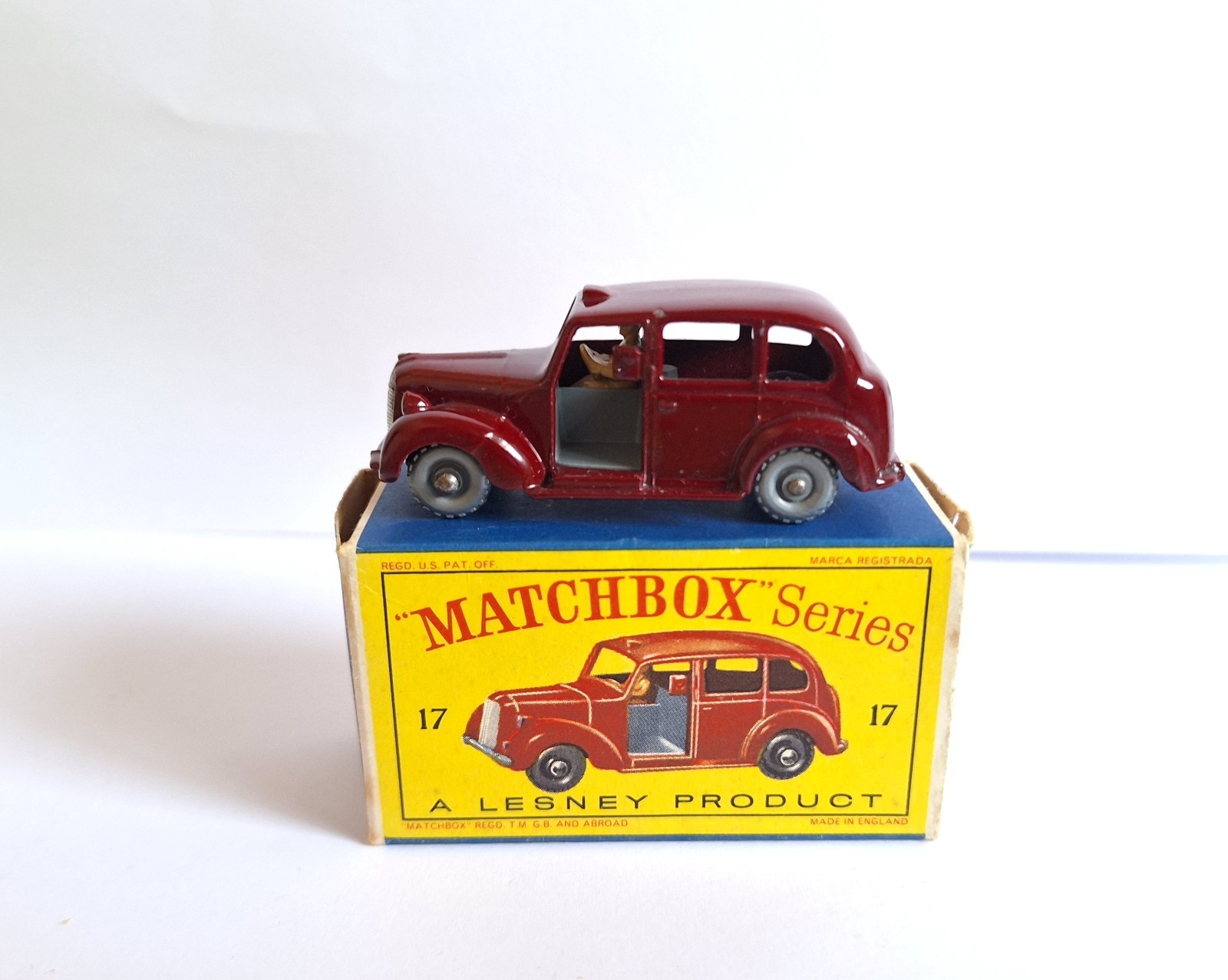 Matchbox 17c, Austin FX3 Taxi - Free Price Guide & Review