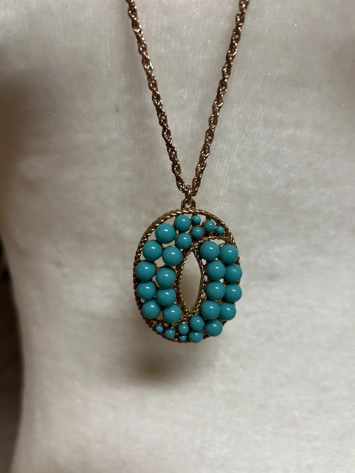 Vintage Necklace 32” goldtone with blue stones stamped R Boho Hollywood Regency - Image 2 of 4