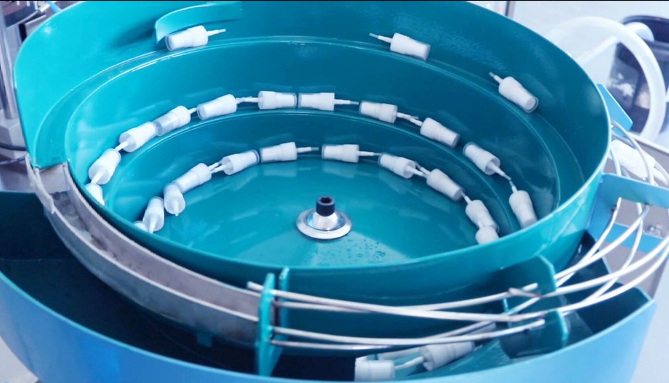 Cap Sorting Conveyor Caps Feeder For Automatic Bottle Capping Screw ...