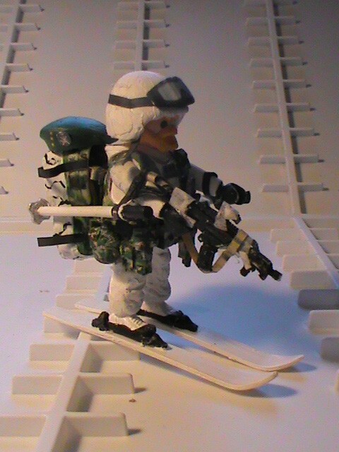 PLAYMOBIL CUSTOM CAPITAN DE MONTAÑA EJERCITO ESPAÑOL (2023) REF-0301