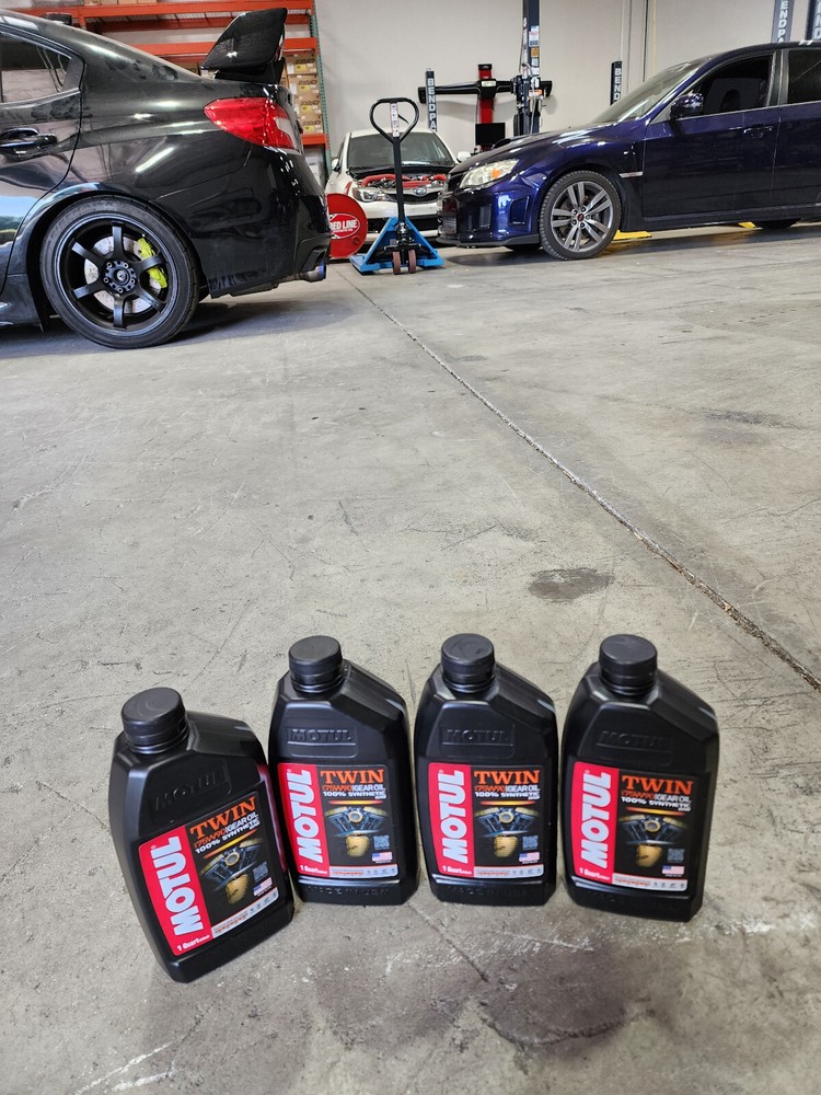 Motul Twin 75W90 Full Synthetic 4qt Gear Oil Transmission Fluid