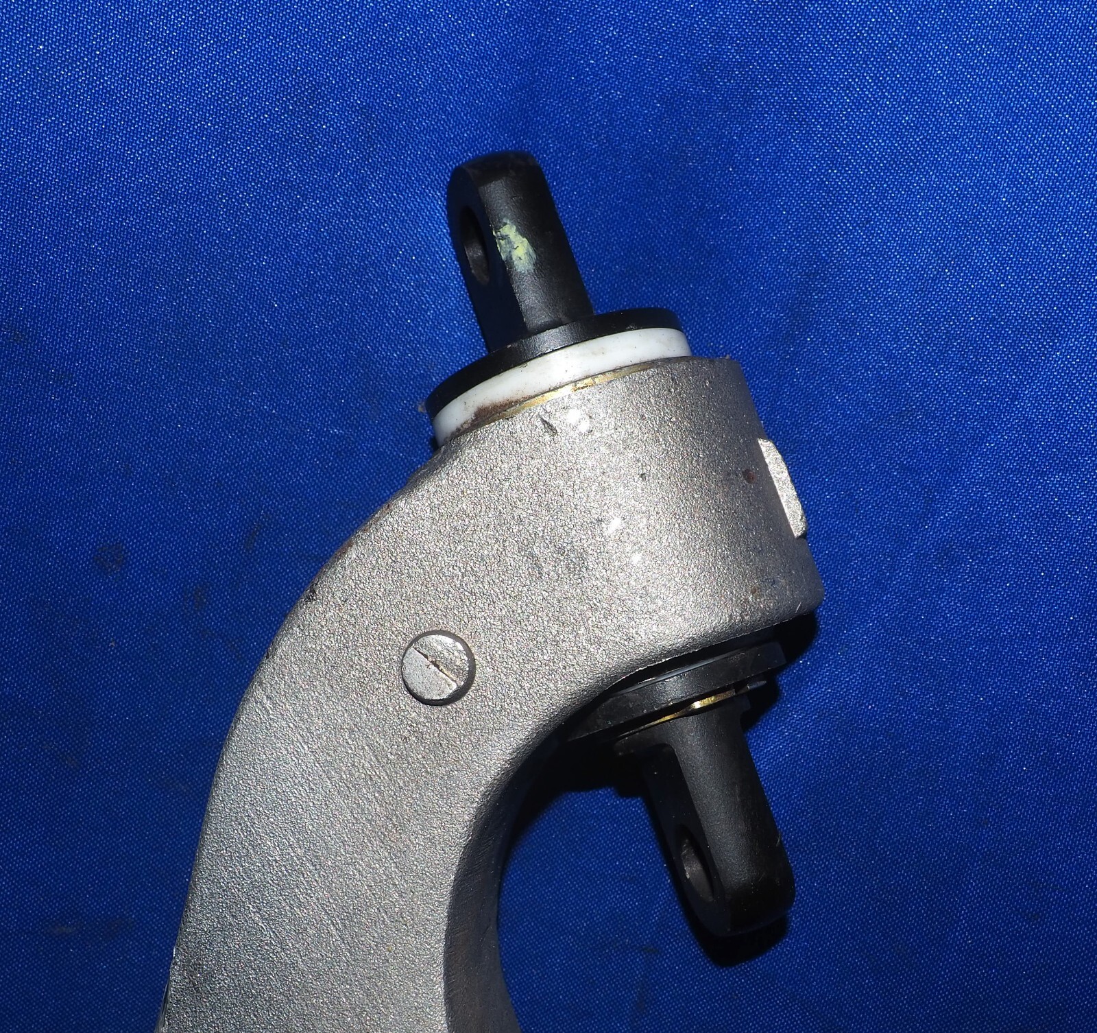2000-2005 Ferrari 360 Rear Right Suspension Lower Control Arm OEM *BAD BUSHINGS*