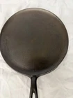 Wagner  Ware Cast Iron Round Flat-Bottomed Skillet Griddle