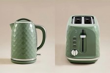New Design Green Diamond Textured Fast Boil 1.7L Kettle & 2 Slice Toaster Set 🟢