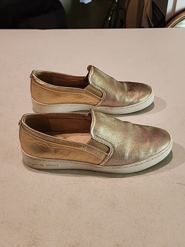 Michael Kors Damen-Slipper Keaton perforierte Sneakers goldfarbene Schuhe – Größe 6M - Bild 3 von 8