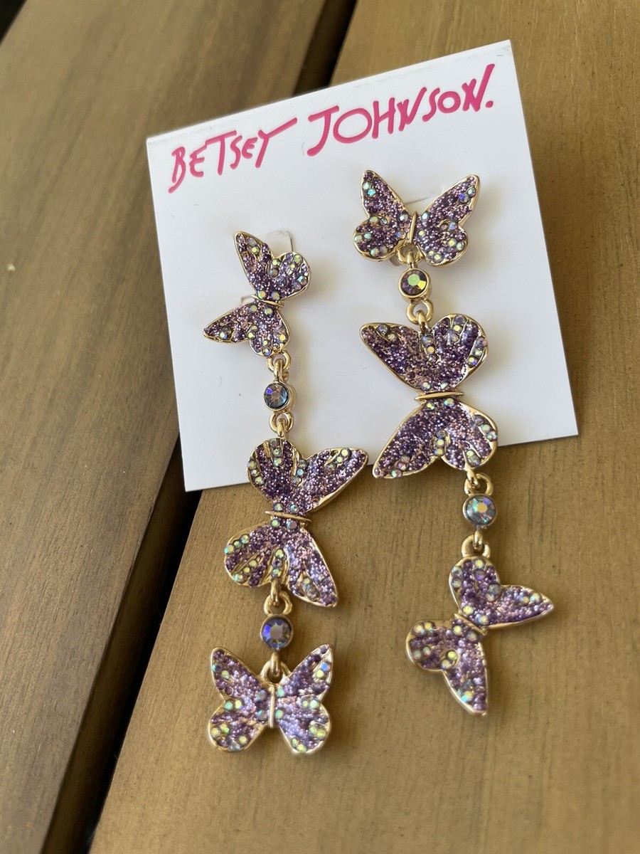 【Betsey Johnson】Sweetheart Swoon Butterfly ピアス NEW Betsey Johnson Butterfly Earrings, Lavender Crystals