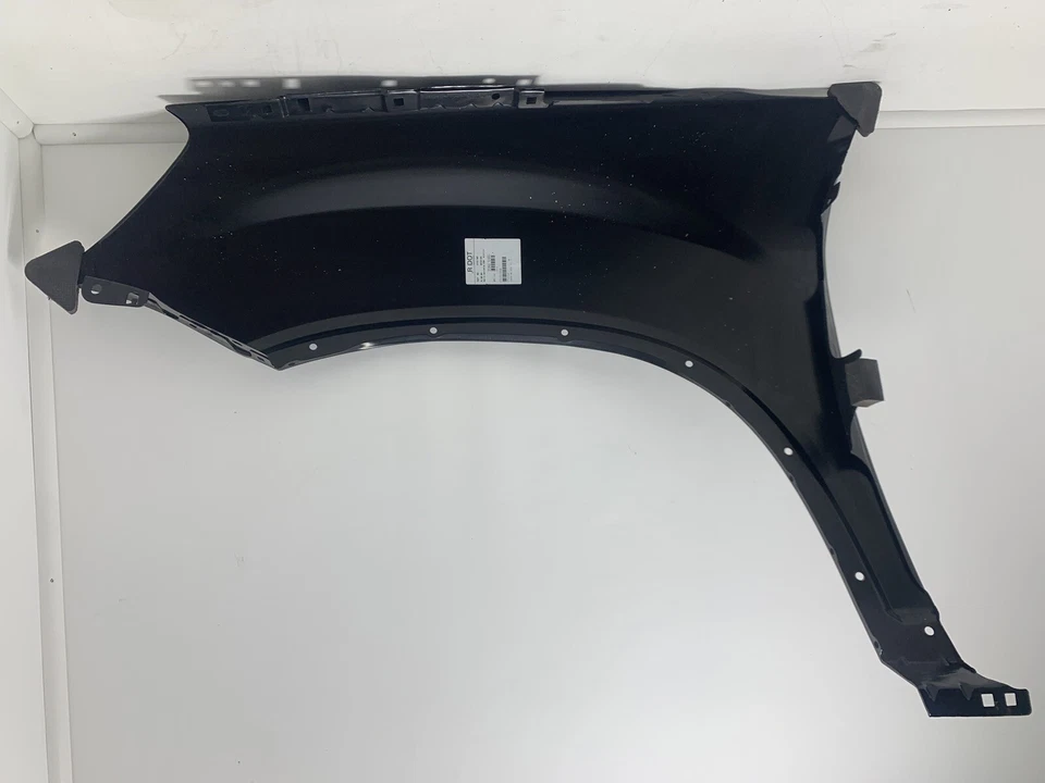 2007-2012 GMC Acadia (R) Passenger Side Fender (Aftermarket)GOOD TO RE-USE - Image 4 of 4