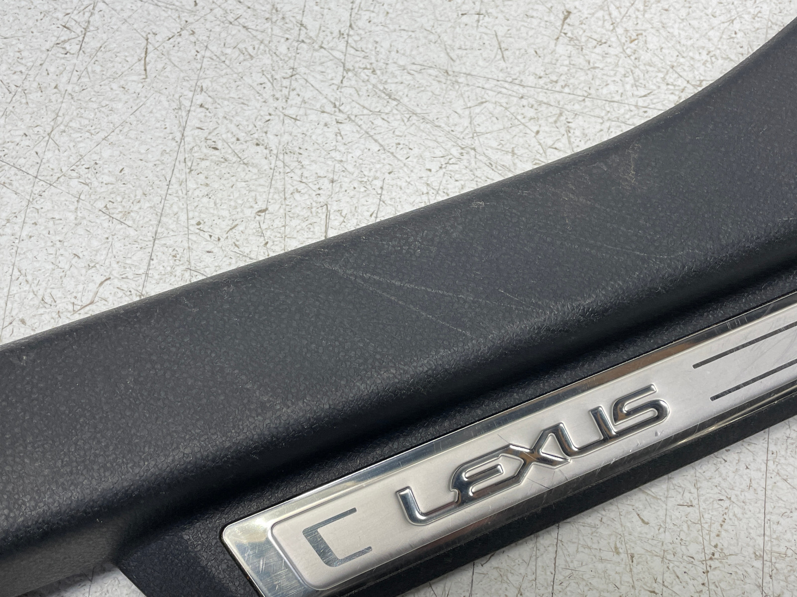 Genuine Lexus OEM Illuminated Door Sills Set 2013-2014 Gs350 for 