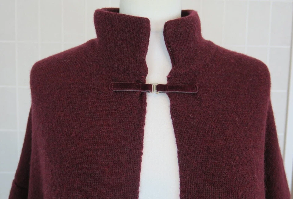 Chiaramente Cape Cardigan Size M Burgundy Wool Blend Designer Made In Italy - Image 4 of 4