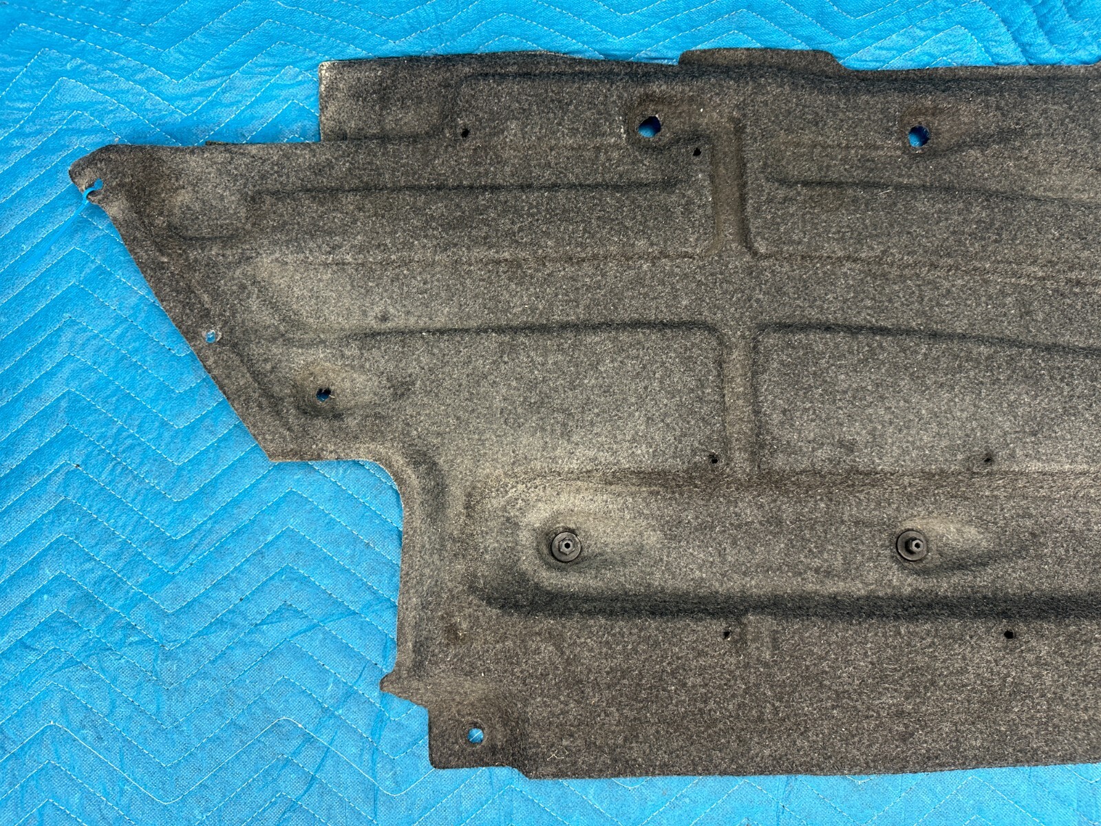 Bentley Cont Flying Spur Front Passenger Under Body Cover Insulator 2006-2012 OE