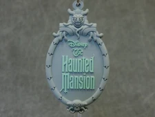 Haunted Mansion NEW * Mansion Sign Clip * Blind Bag Disney Monogram Key Chain