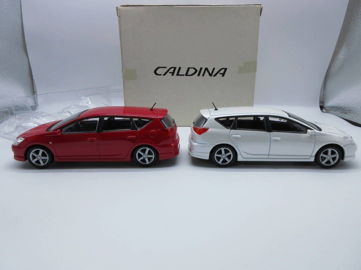 ミニカー CALDINA 1/24 1:24 Toyota CALDINA color sample minicar white pearl red set
