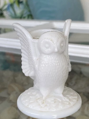 Vintage Westmoreland White Milk Glass Owl Toothpick Matchstick Holder 3"