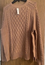 Women s Old Navy Cable Knit Sweater. Size XL NWT