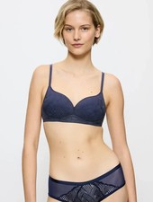Triumph 34B  Delightful Spotlight Bra padded non wired lace cup Dark Blue RRP�30