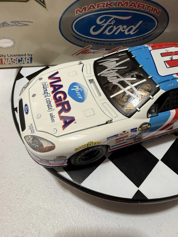 RARE AUTOGRAPHED Mark Martin #6 Viagara All Star 2005 Owners Series 1/24 Diecast - Image 2 of 4