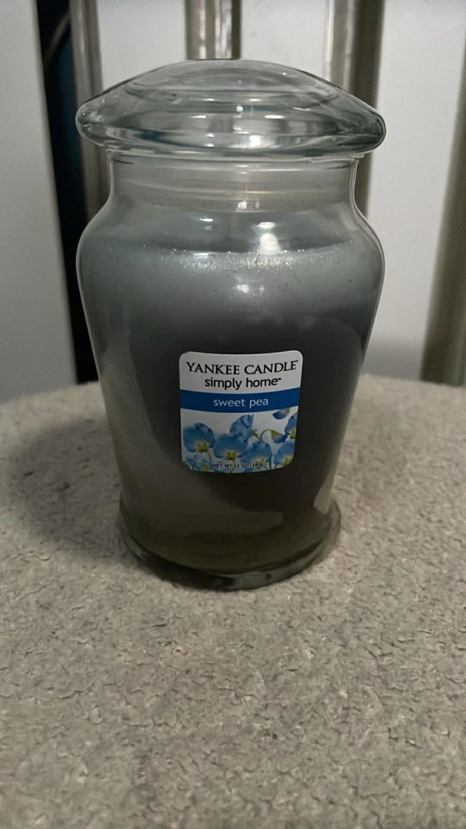 Yankee Candle Kaars 104 g Small Simply Sweet Pea