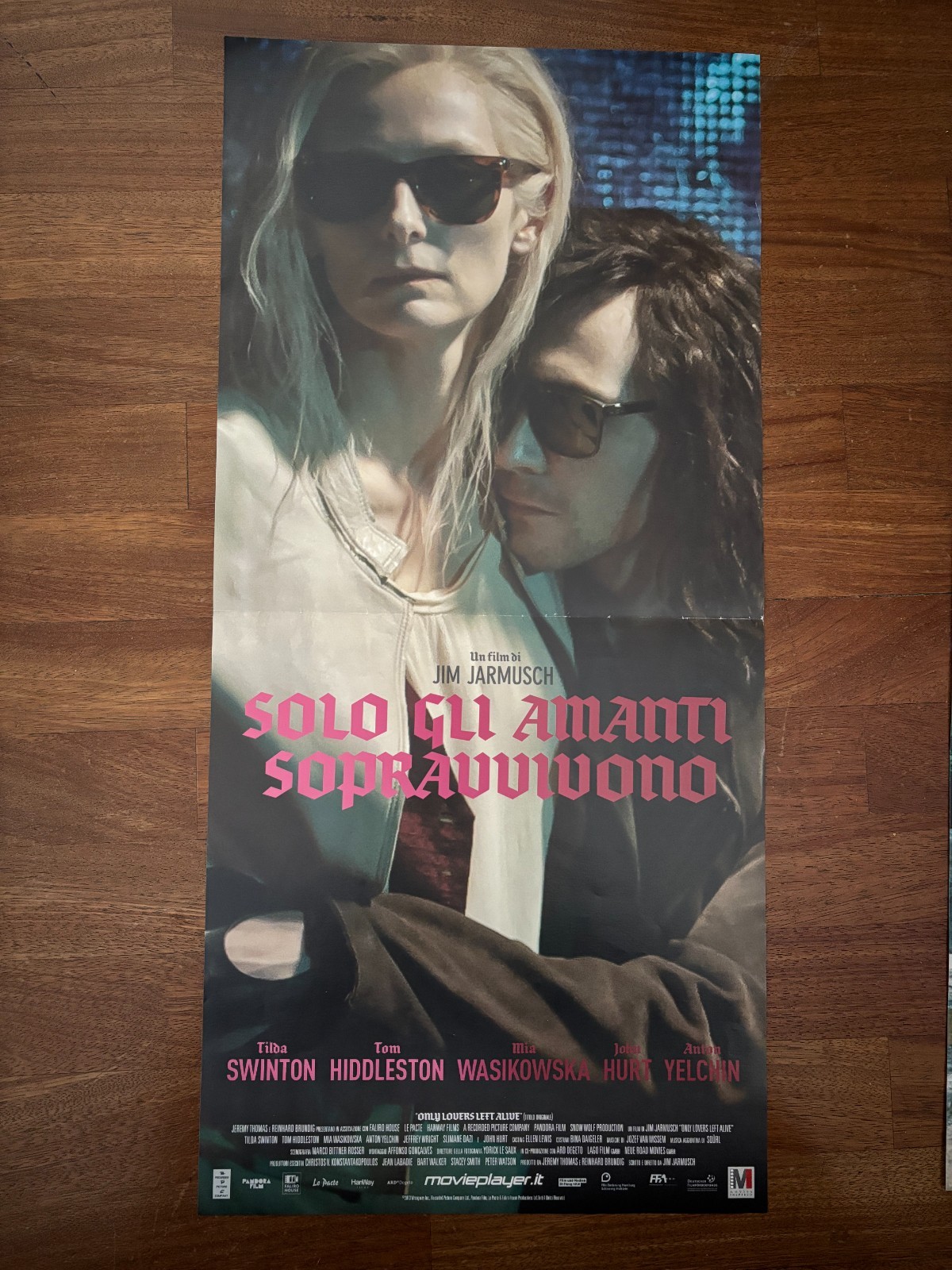 Locandina di Solo gli amanti sopravvivono (2014)