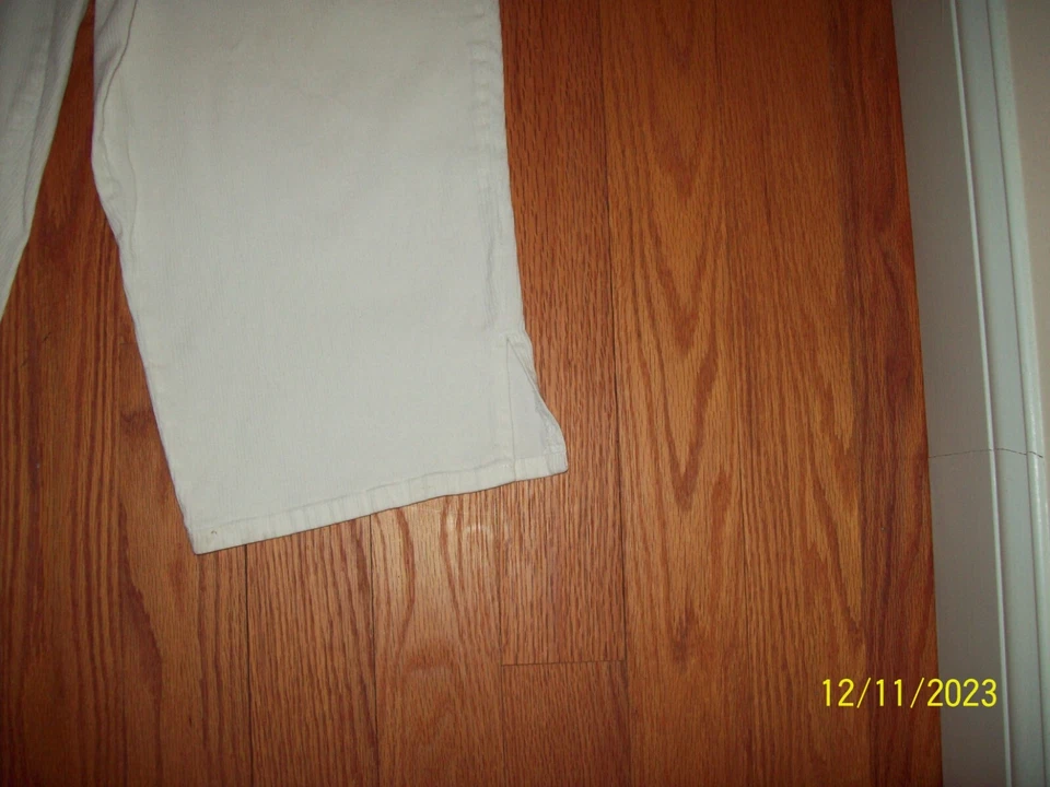 Capris JUST MY SIZE Mujer Off-White Acanalado Cintura Elástica Talla 22W/24W Entrepierna 20.5 Foto 2 de 4