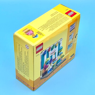 LEGO VIP Insiders Birthday Party Diorama 40584 Cake Candle Balloon